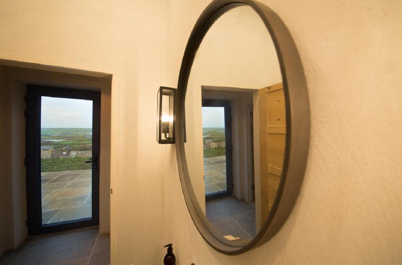 Elfin Cottage Doolin Eksteriør bilde